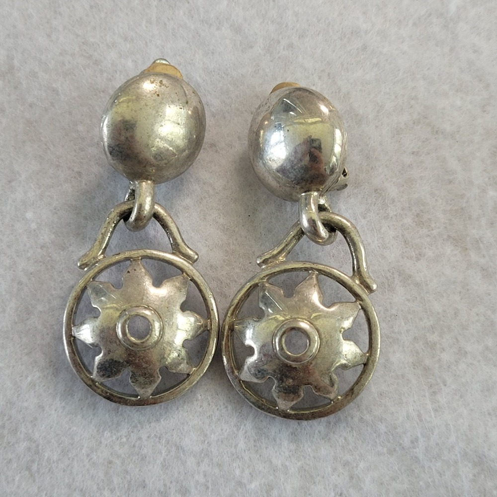 Vtg Rare Mid Century Openwork Sun Wheel Clip On Earrings Brutalist Celestial